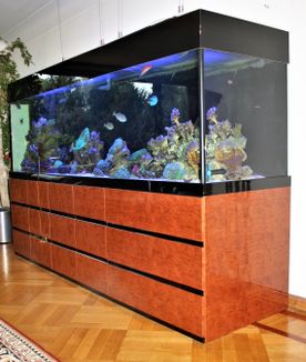 Aquarium Unterschrank